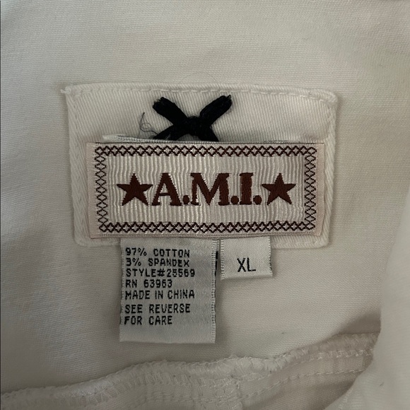 A.M.I White Denim Jacket - Black Button Detail | Size XL - Picture 6 of 6